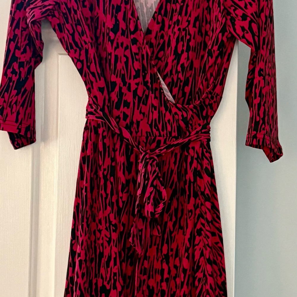 Leota Hot Pink and Black Midi Dress